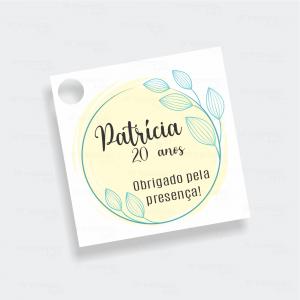 Tag Aniversários, festas e eventos Couche 210gr 4x4cm Impressão frente  Corte Reto - 1 furo 6mm Opções de Arte